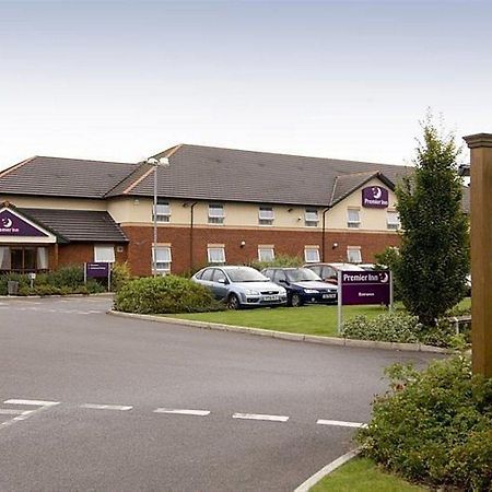 Premier Inn Taunton Central Exterior photo